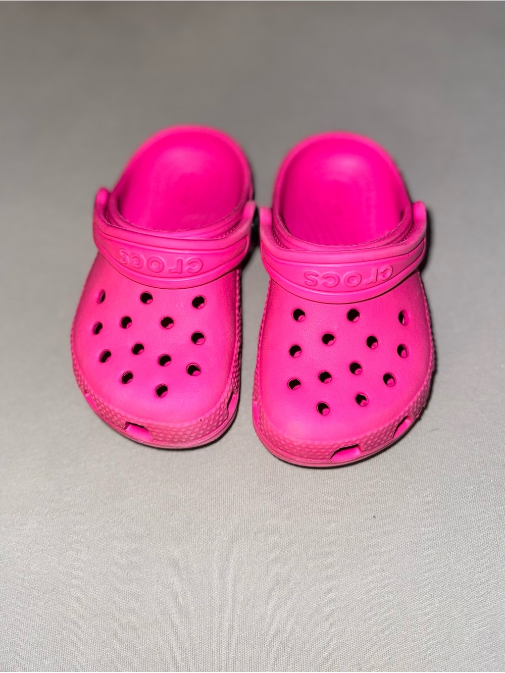 CROCS baby/toddler/kids Pink Classic Clog shoes size 6C